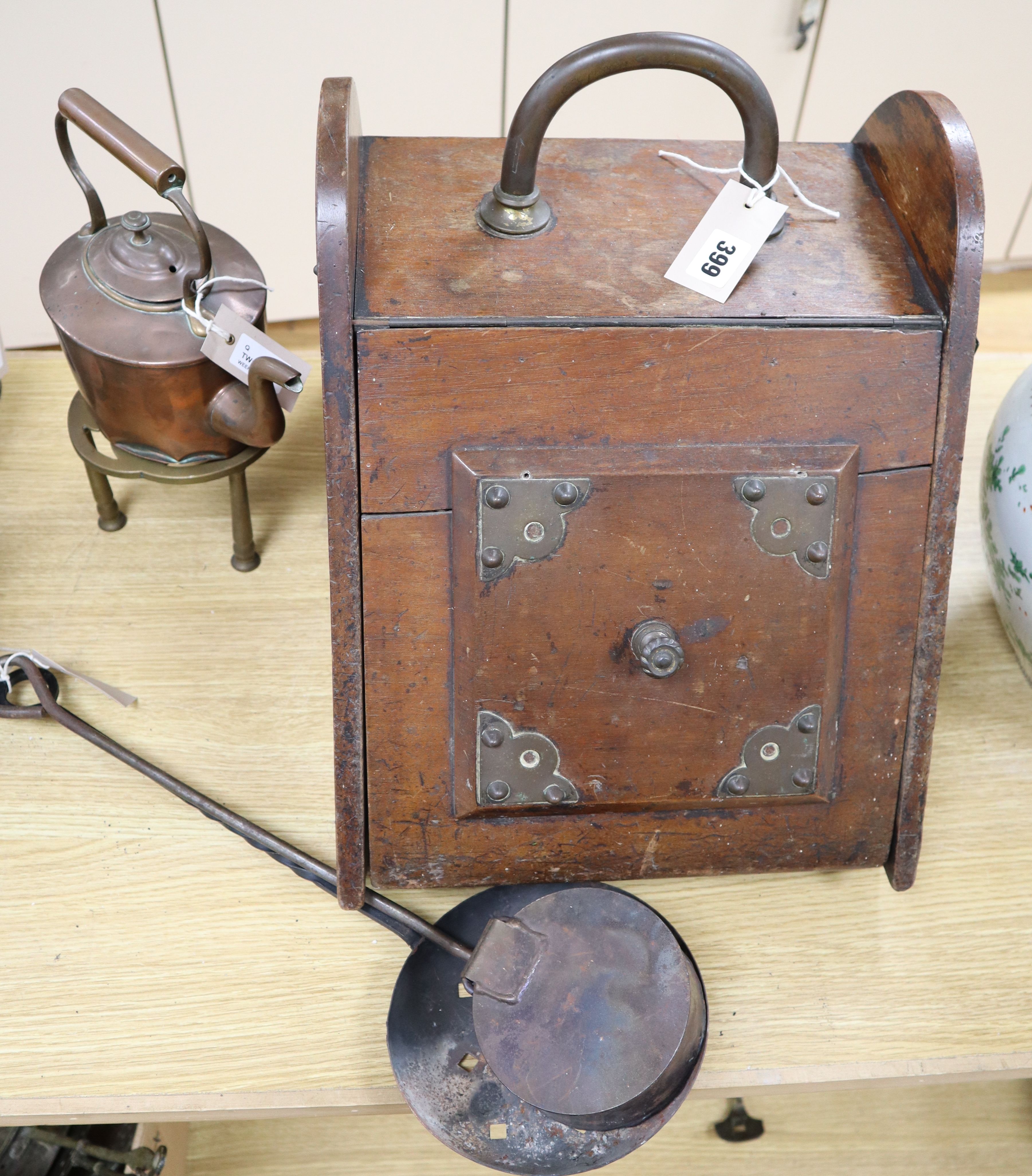 A quantity of miscellaneous metalware, including a coal scuttle, etc.